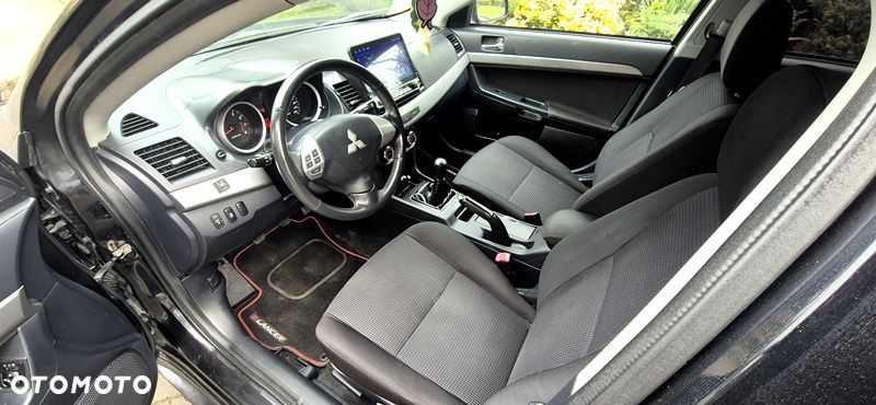 Mitsubishi Lancer 1.6 Intense - 36