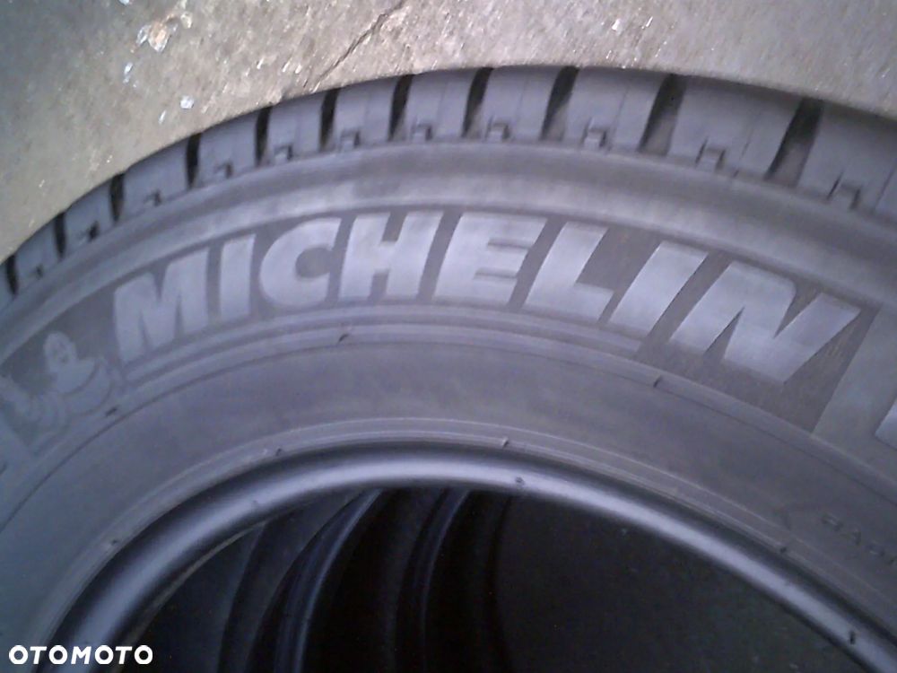 2x MICHELIN Agilis 235/65R16C 5,7mm 6,1mm 2023 - 3