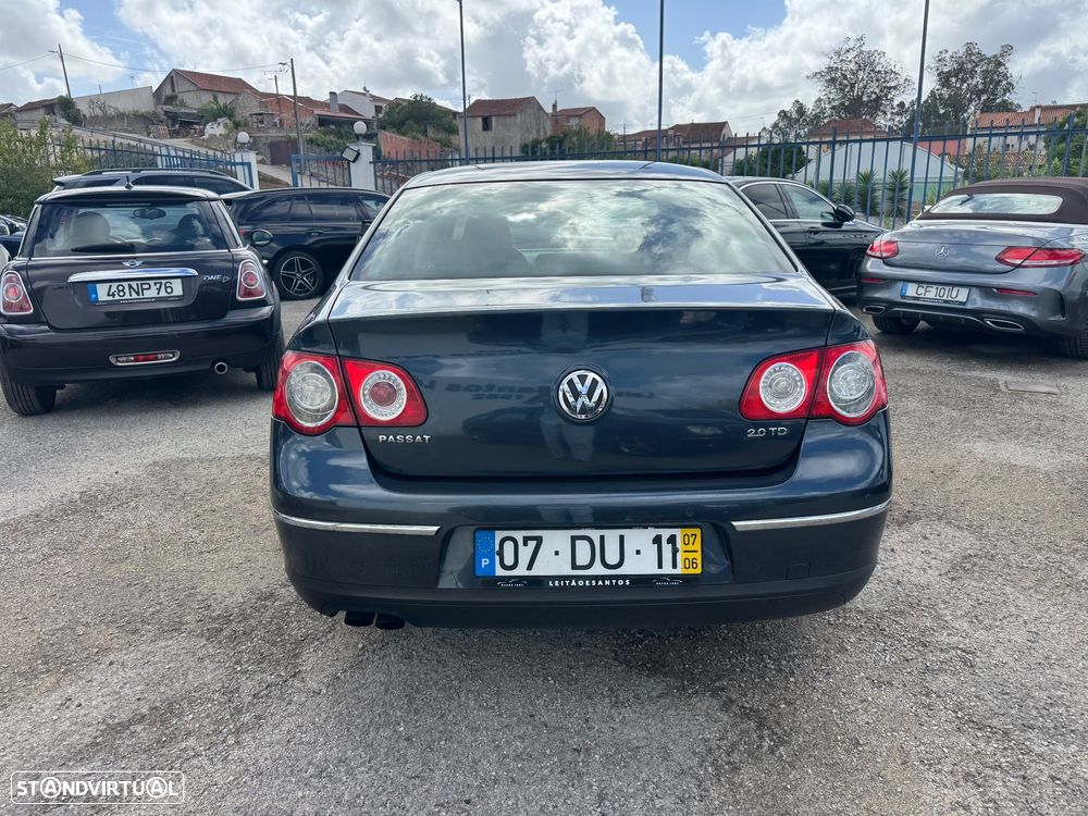 VW Passat 2.0 TDI Confortline - 5