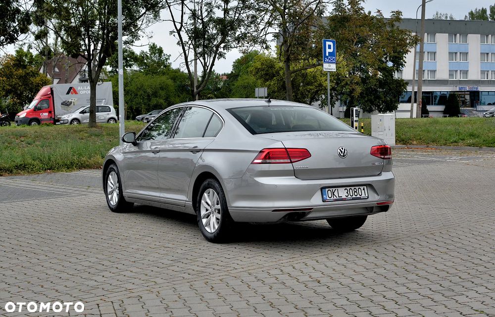 Volkswagen Passat 1.8 TSI BMT Comfortline - 4