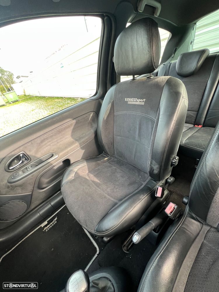 Renault Clio 1.5 dCi Authentique - 12