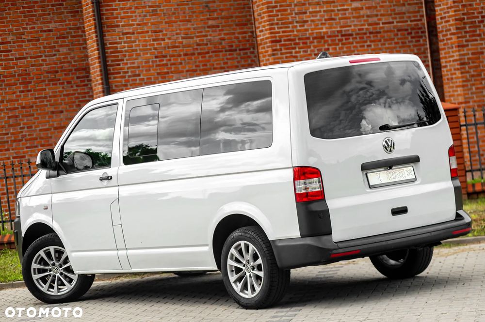 Volkswagen Caravelle - 16