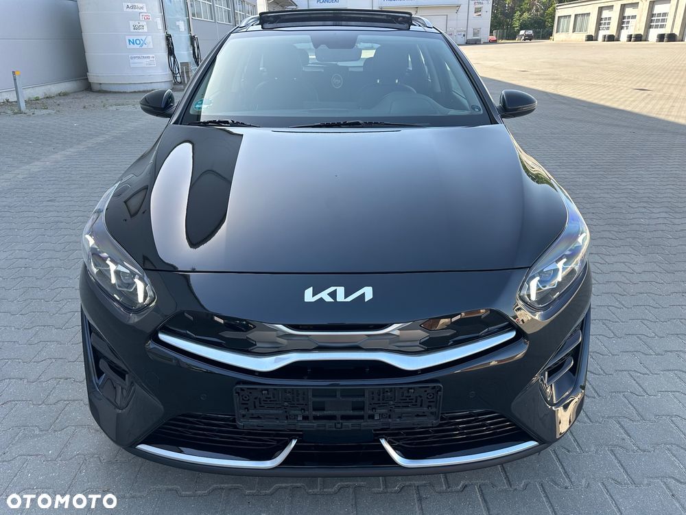 Kia Ceed - 1