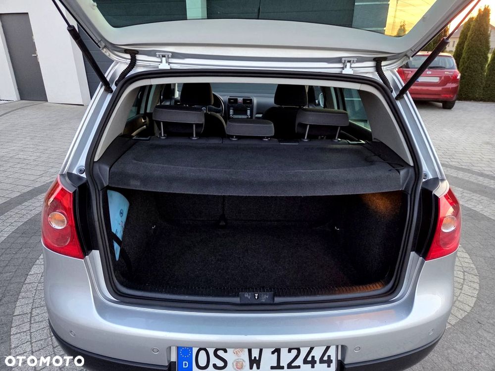 Volkswagen Golf - 32