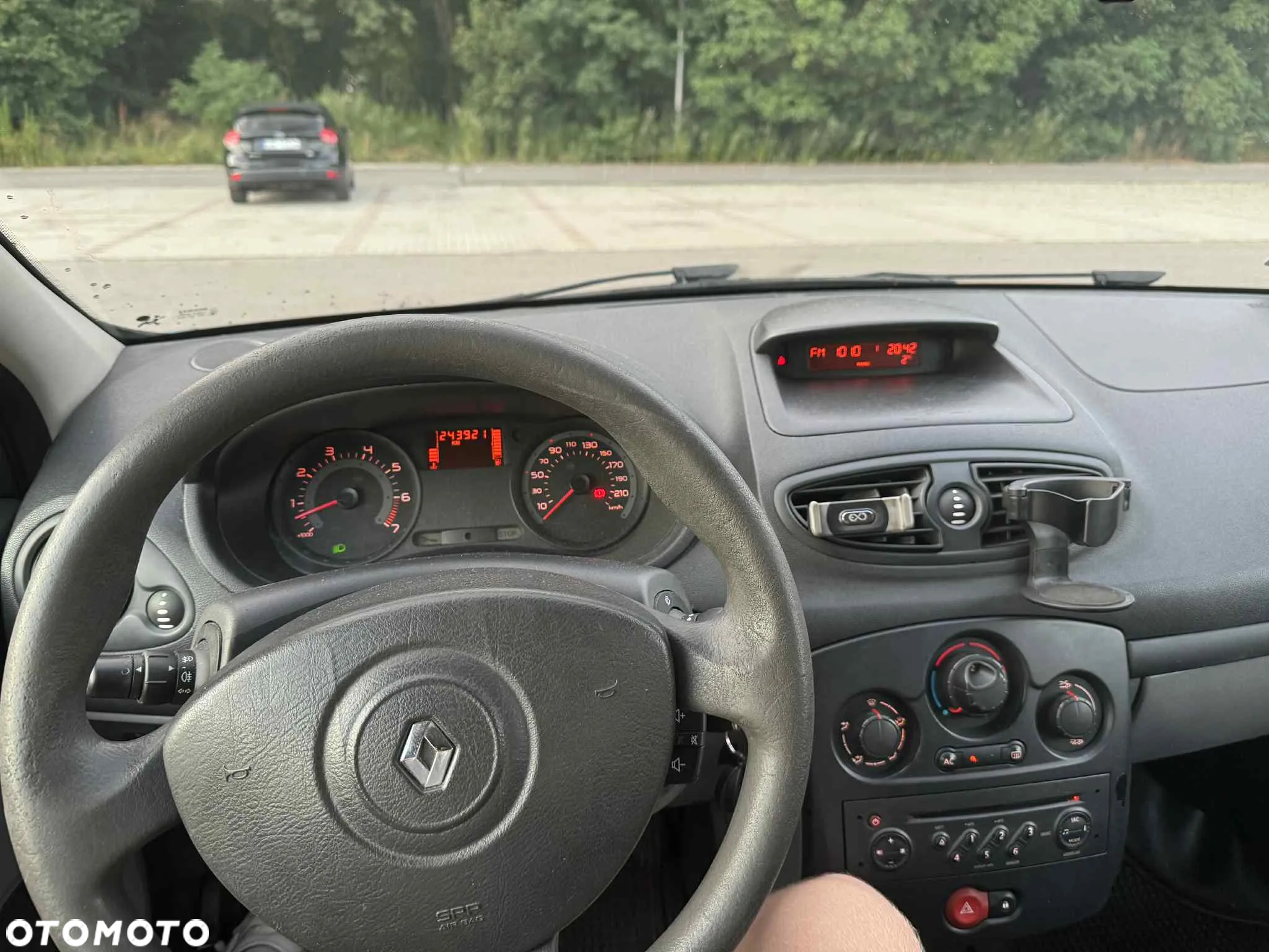Renault Clio 1.2 16V Alize - 8