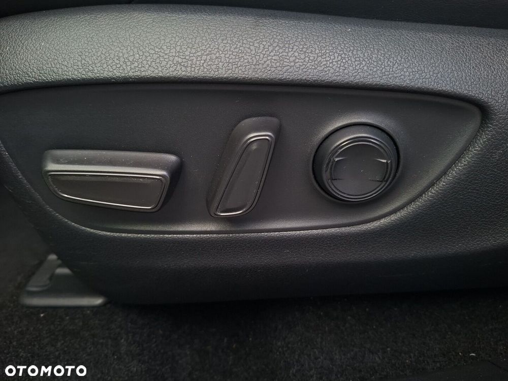 Toyota RAV4 2.5 Hybrid Selection 4x4 - 23