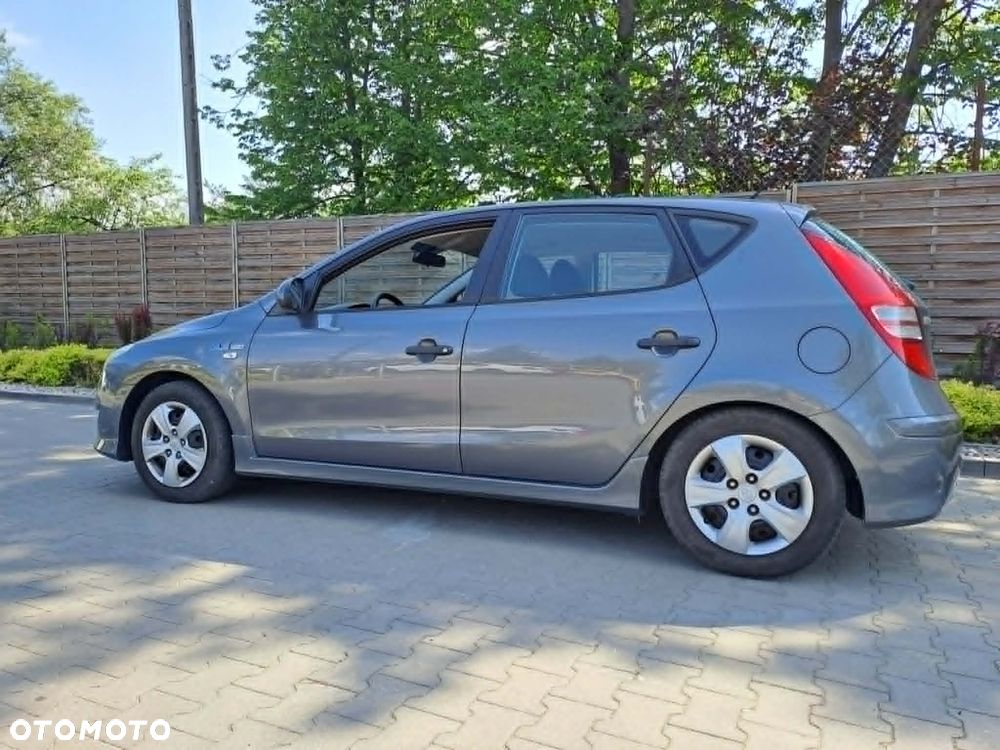 Hyundai i30 i30cw 1.4 UEFA EURO 2012 Edition - 2
