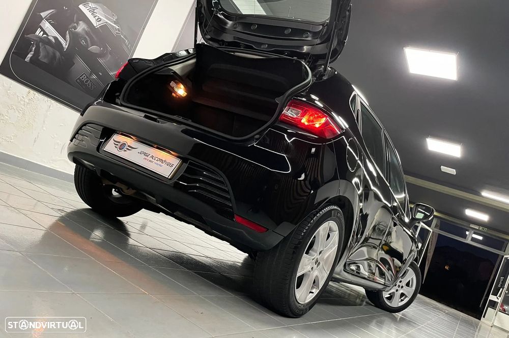 Renault Clio 0.9 TCE Dynamique S - 23