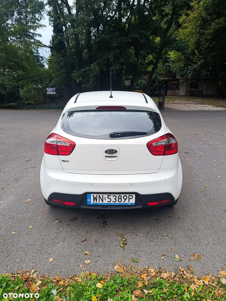 Kia Rio - 6