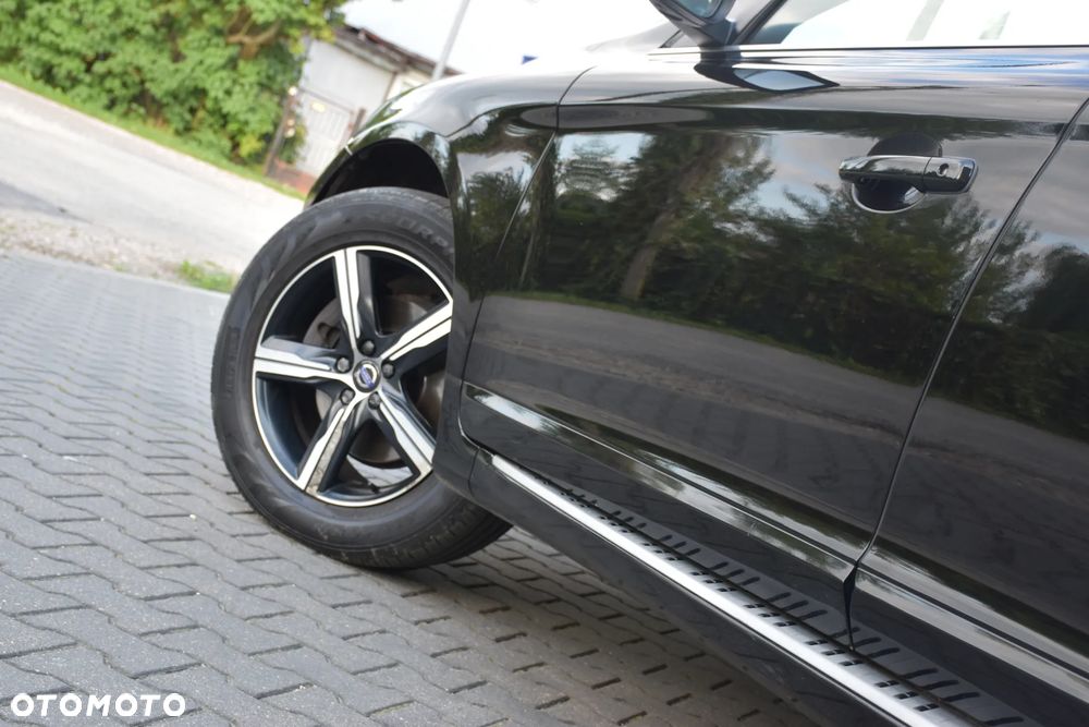 Volvo XC 60 D3 Drive-E R-Design Momentum - 36