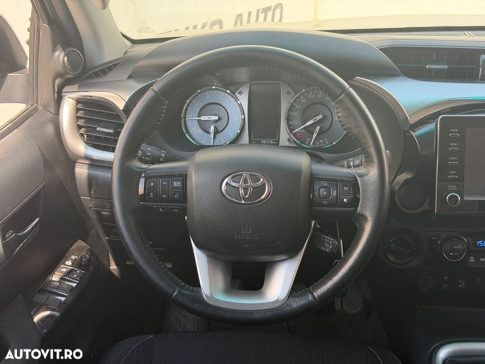Toyota Hilux 2.4D 150CP 4x4 Double Cab 6MT Style - 9