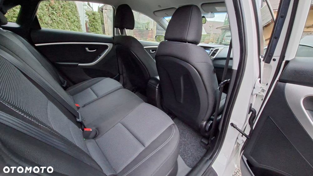 Hyundai i30 1.4 Fifa World Cup Edition - 9