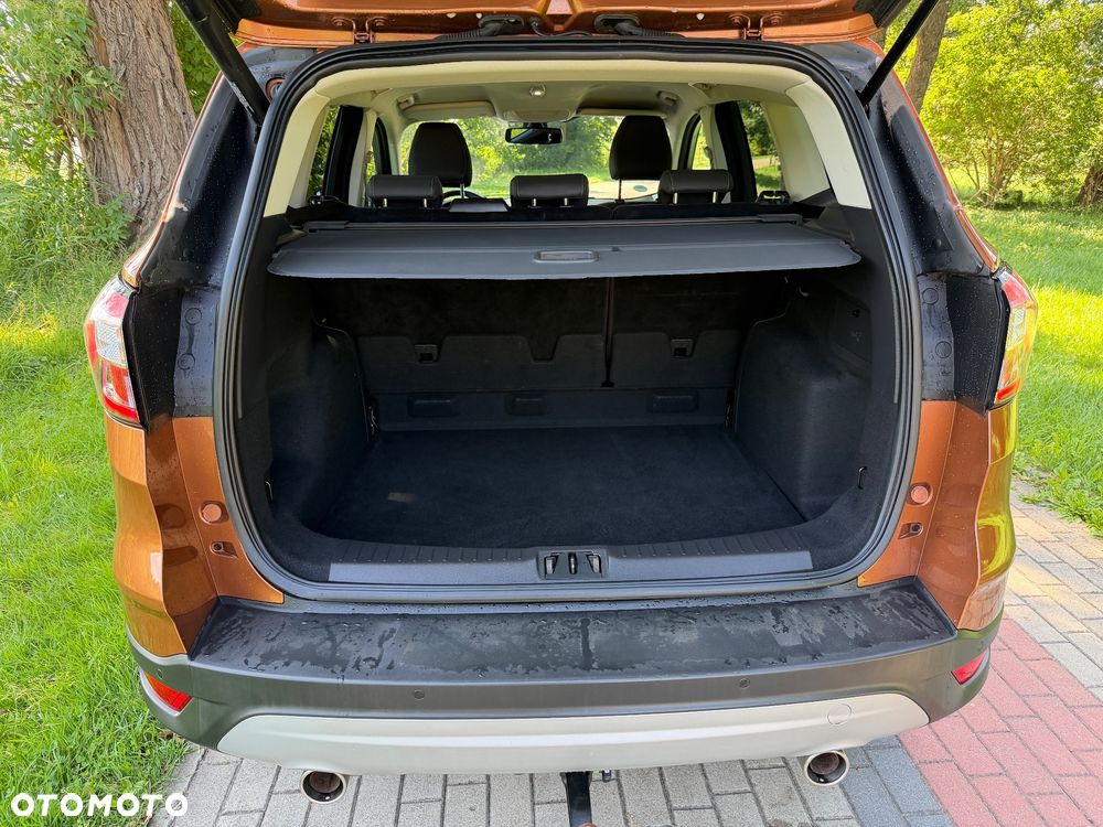 Ford Kuga 2.0 TDCi 2x4 Titanium - 9