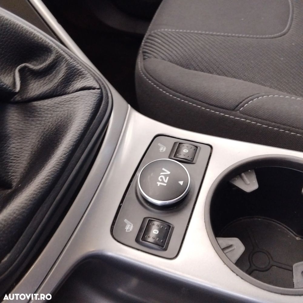 Ford Kuga 1.6 EcoBoost 2x4 Trend - 15