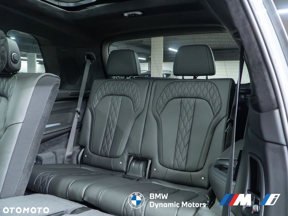 BMW X7 - 27