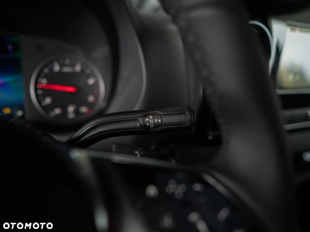 Mercedes-Benz Sprinter - 17