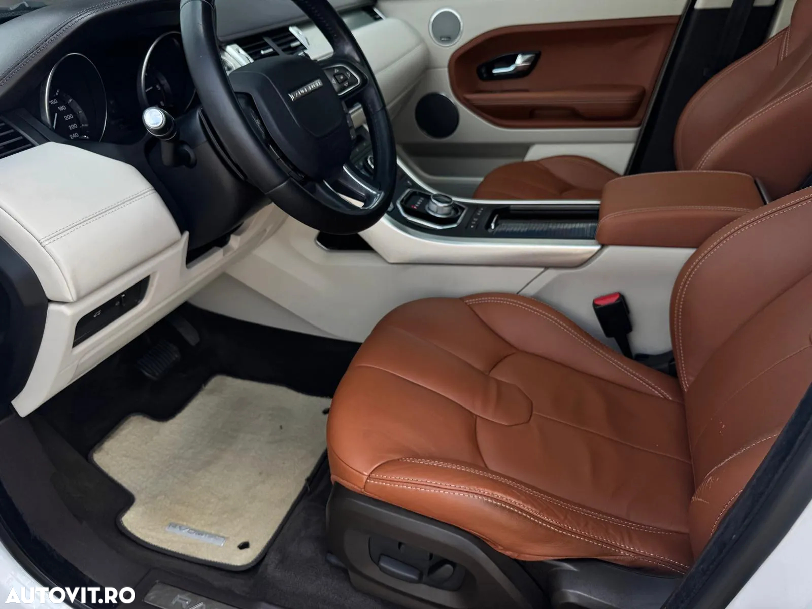 Land Rover Range Rover Evoque - 12