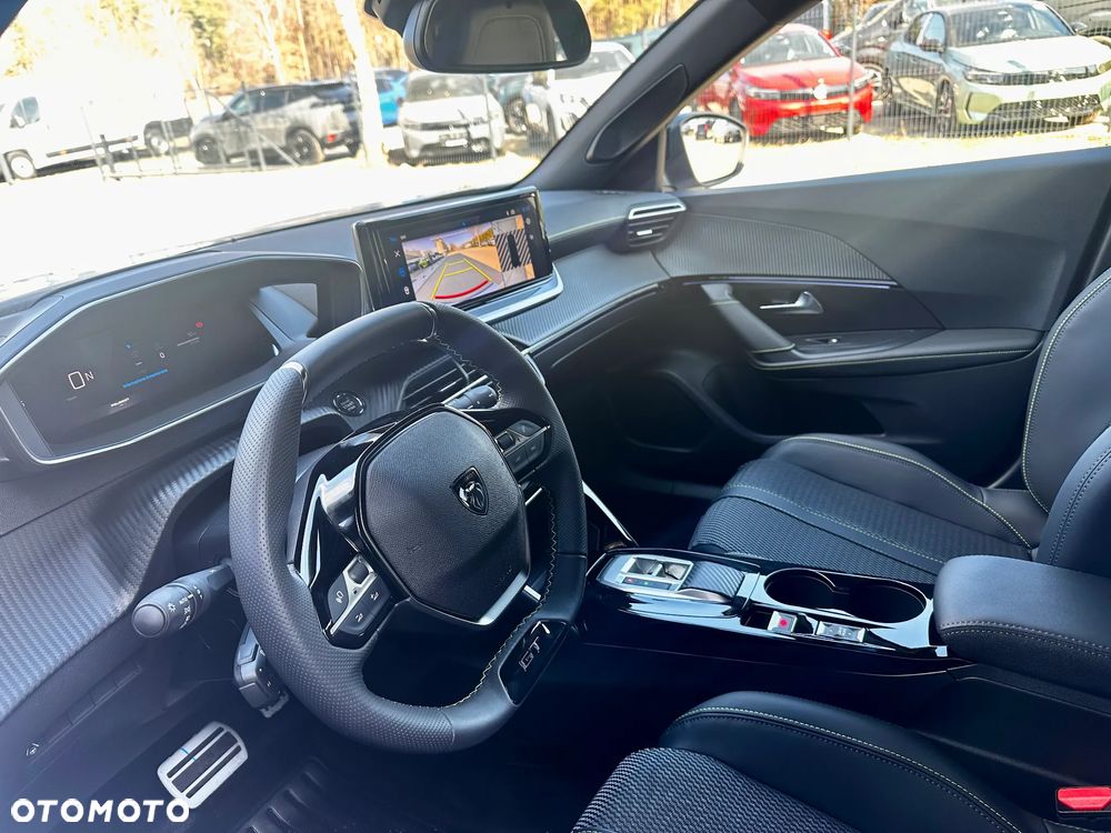 Peugeot 2008 PureTech mHEV GT E-DCS6 - 8