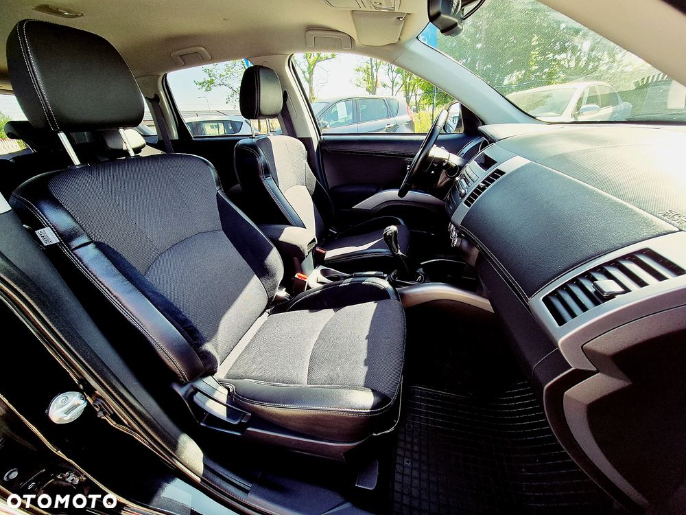 Mitsubishi Outlander 2.0 2WD Motion - 27