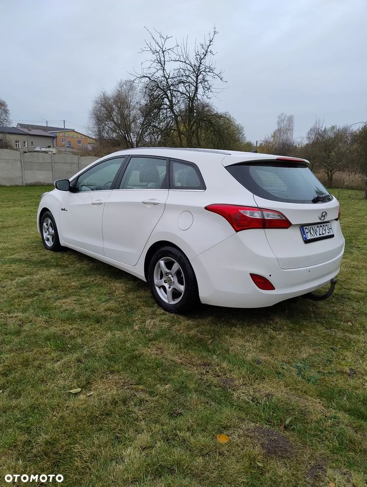 Hyundai i30 1.6 CRDi BlueDrive Comfort - 4