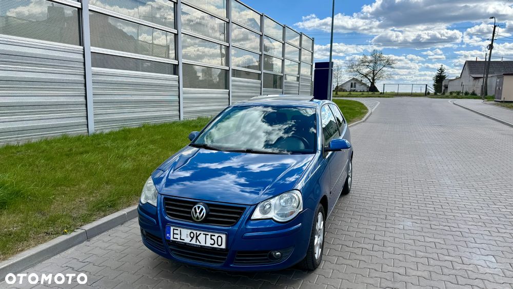 Volkswagen Polo 1.4 16V Comfortline - 1