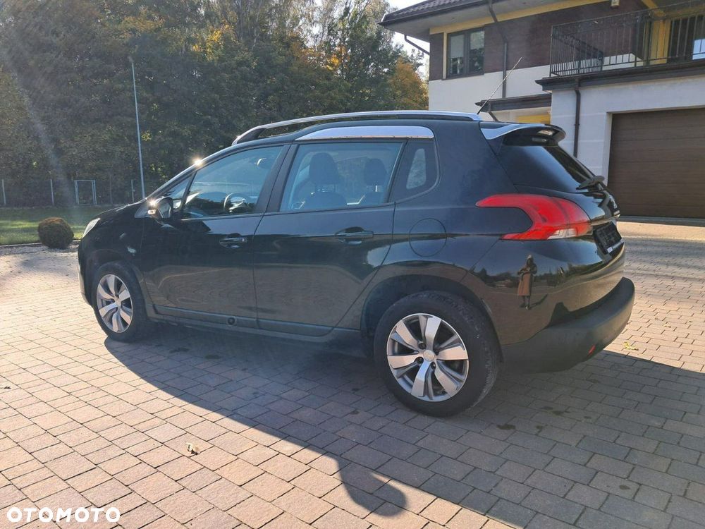 Peugeot 2008 - 6