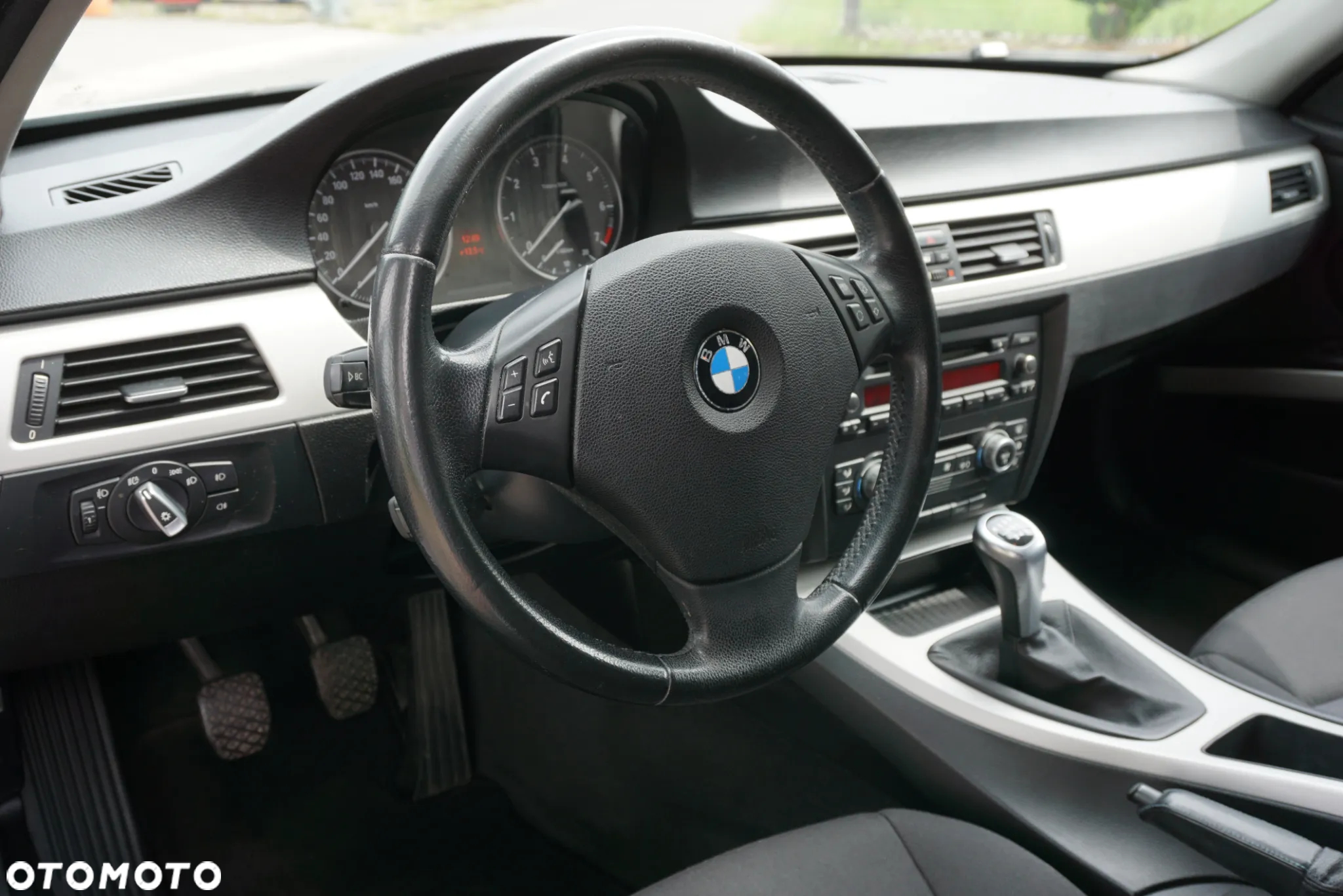 BMW Seria 3 318i - 10