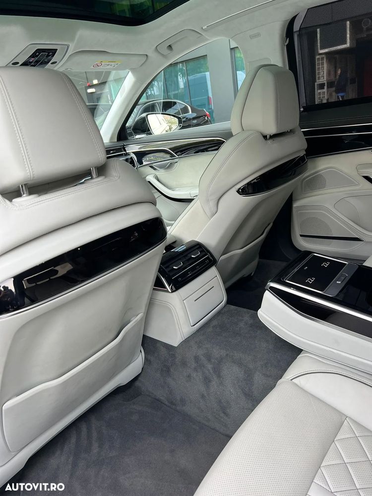 Audi A8 - 8