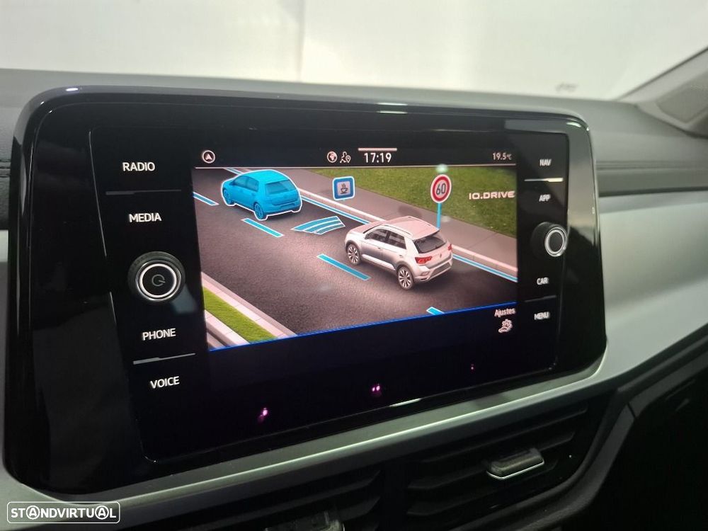 VW T-Roc 1.0 TSI Urban - 16