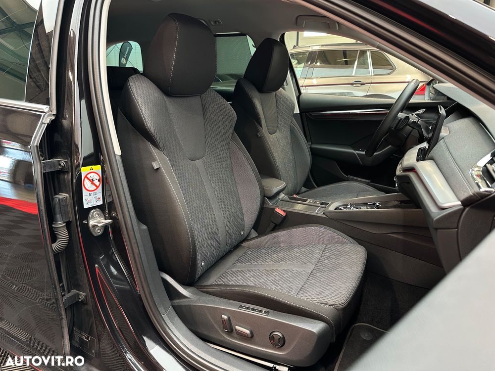 Skoda Octavia 2.0 TDI DSG Style - 32
