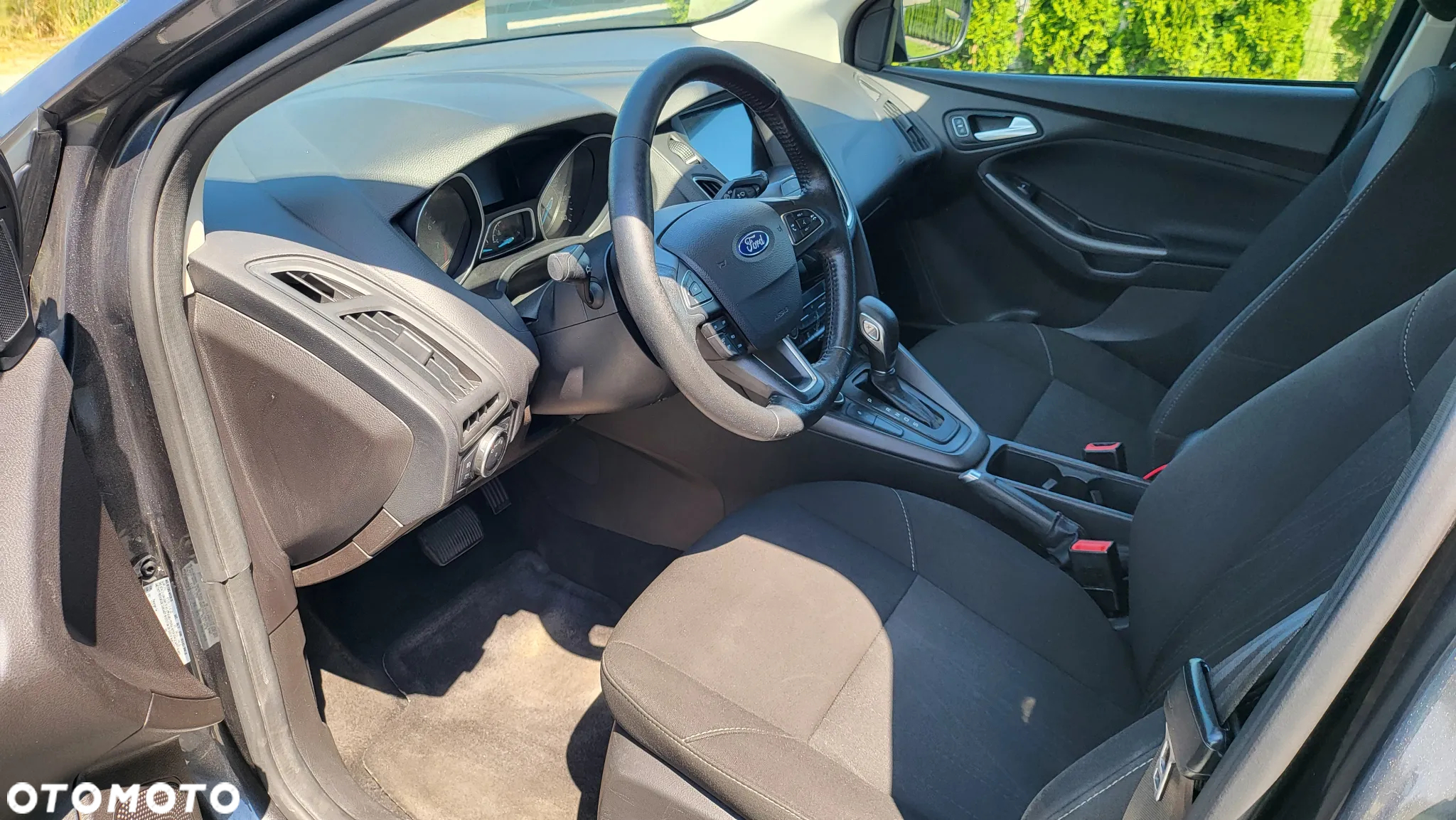 Ford Focus - 25