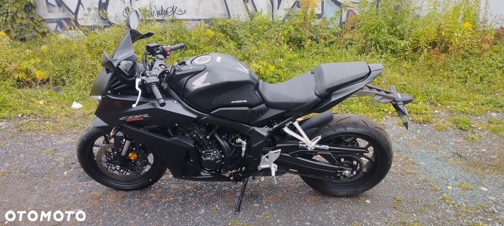 Honda CBR - 9