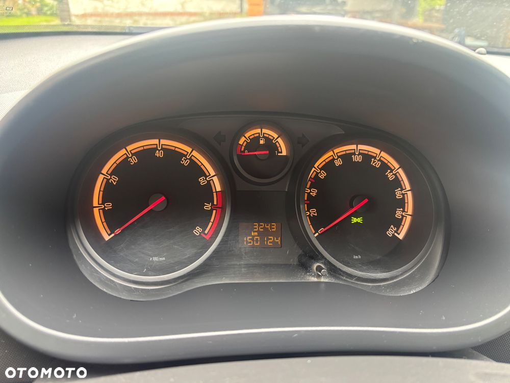 Opel Corsa 1.2 16V Enjoy - 4