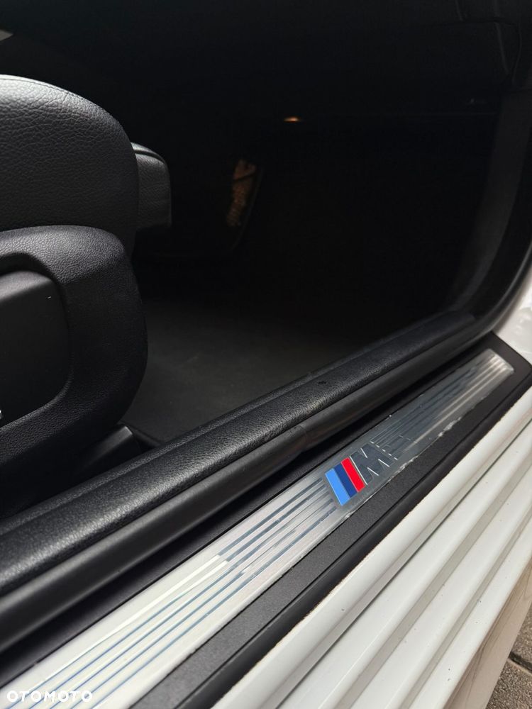 BMW Seria 5 520d xDrive - 11