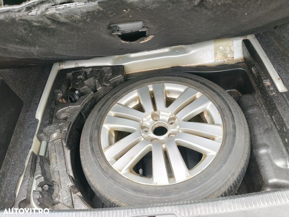 Volkswagen Passat Variant 2.0 TDI Highline DPF 4Motion - 9