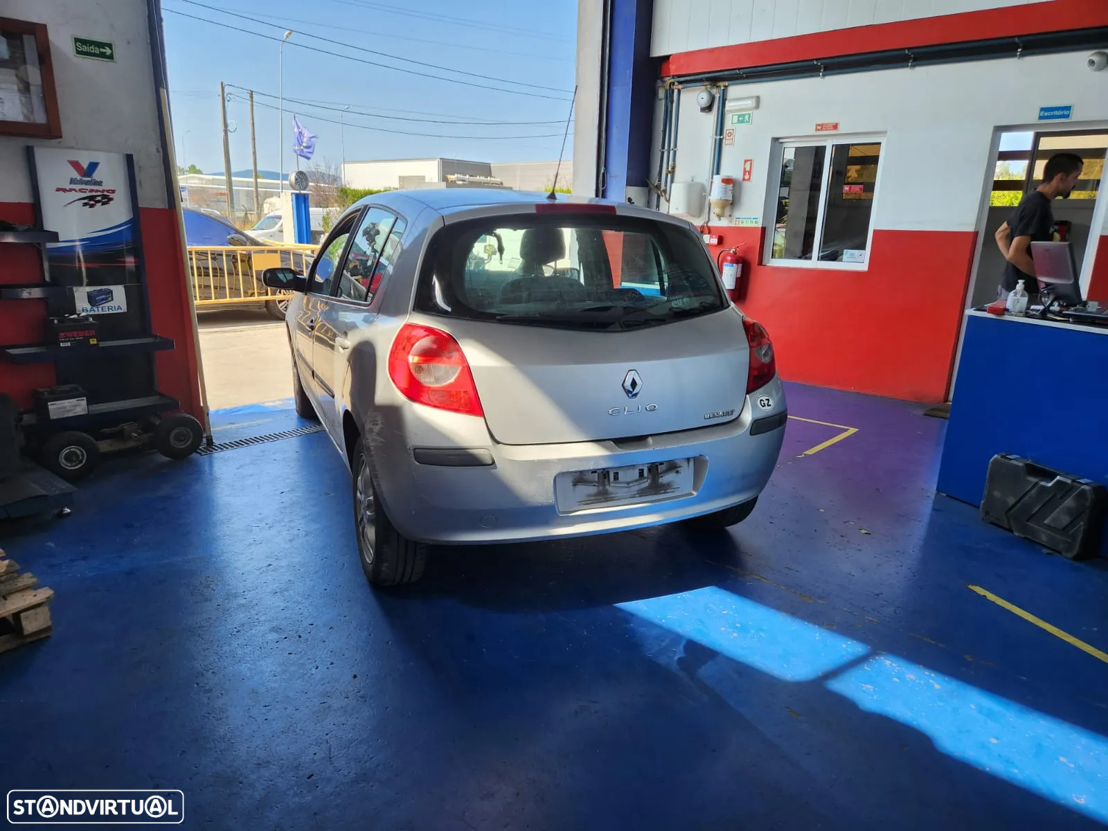Renault Clio III 1.2 gasolina de 2007 ás peças - 5
