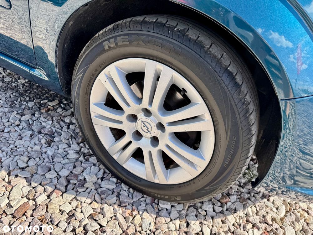 Opel Zafira - 3
