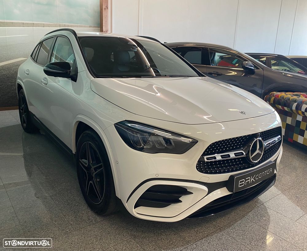 Mercedes-Benz GLA 180 d AMG Line - 2