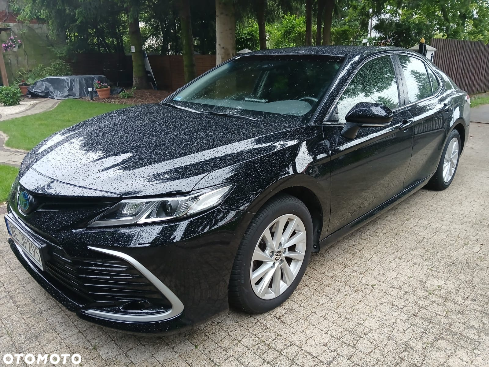 Toyota Camry 2.5 Hybrid Comfort CVT - 4