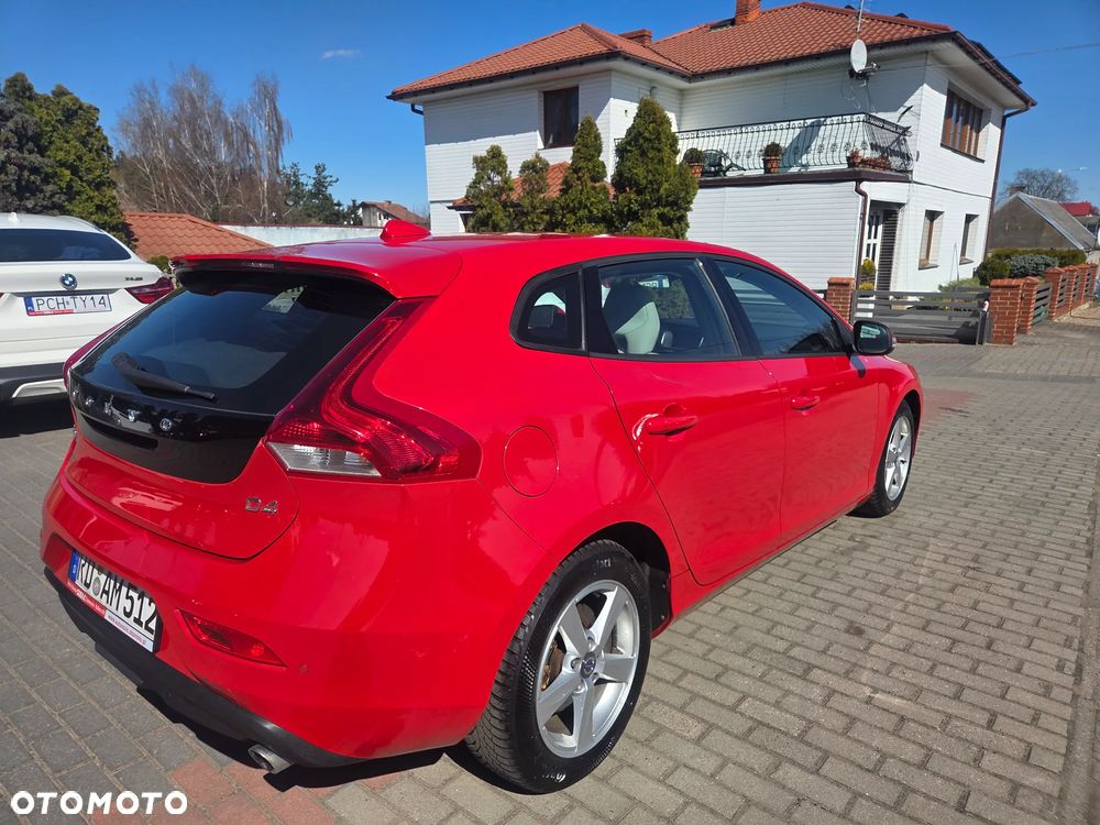 Volvo V40 D4 You - 4