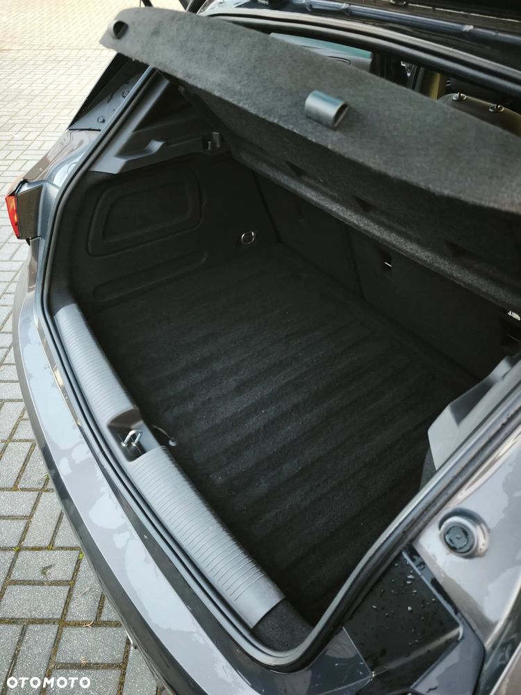 Opel Astra 1.6 CDTI Dynamic S&S - 19