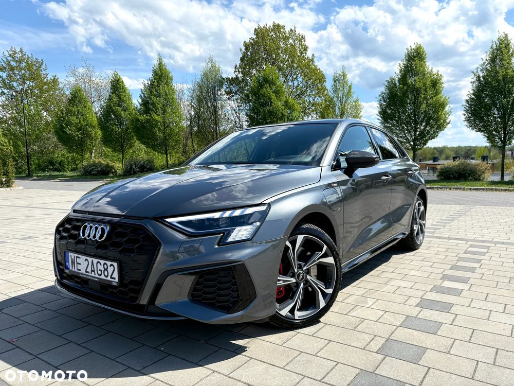 Audi A3 Sportback - 1