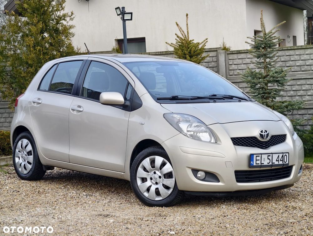 Toyota Yaris 1.33 Premium - 16