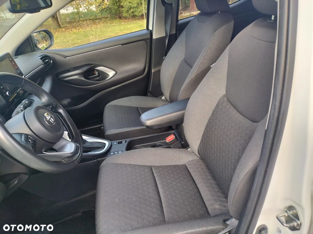 Toyota Yaris Hybrid 1.5 Executive - 17