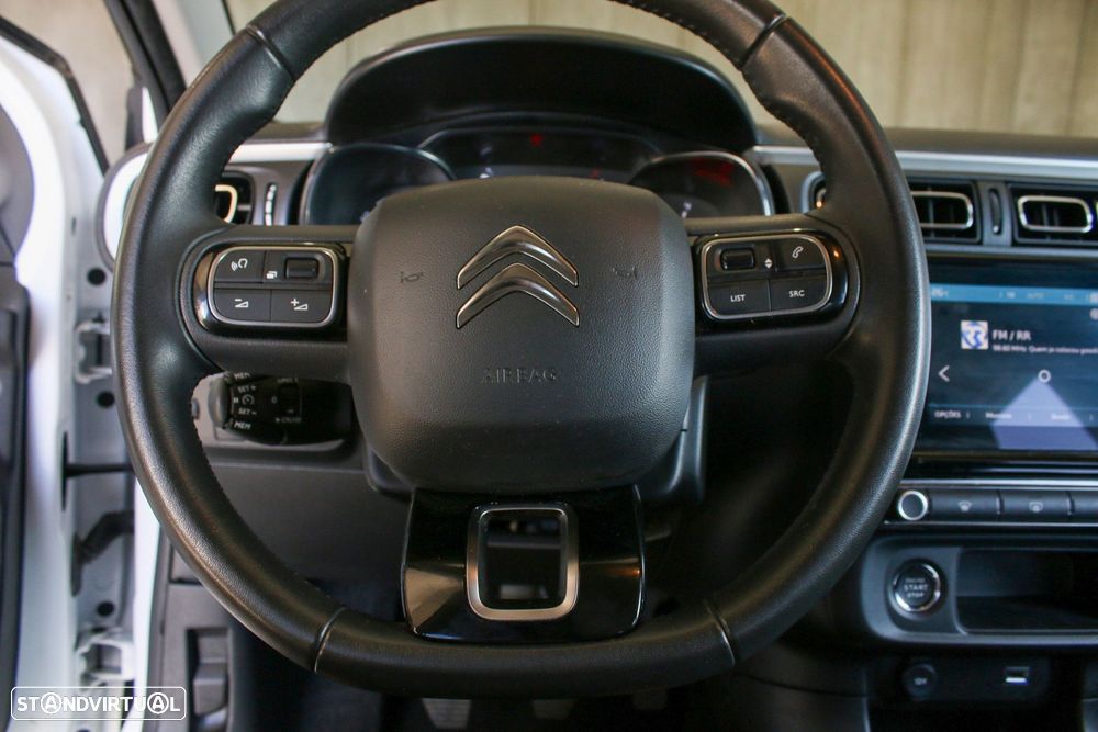 Citroën C3 1.2 PureTech Shine - 23