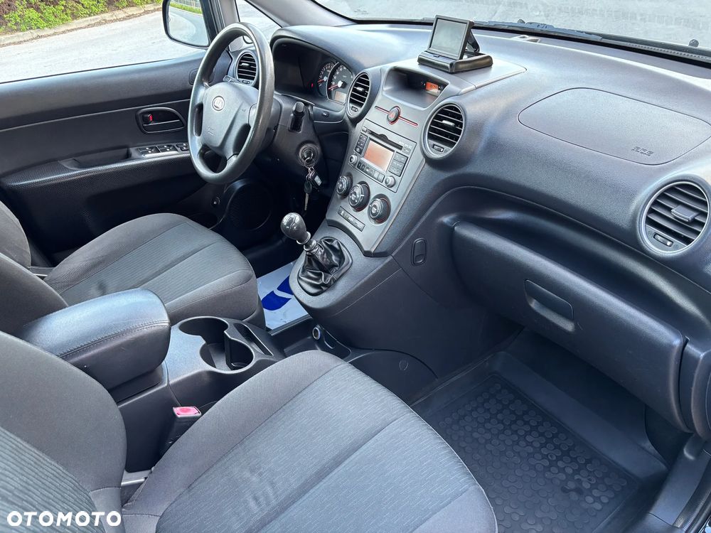 Kia Carens 1.6 Tour - 21