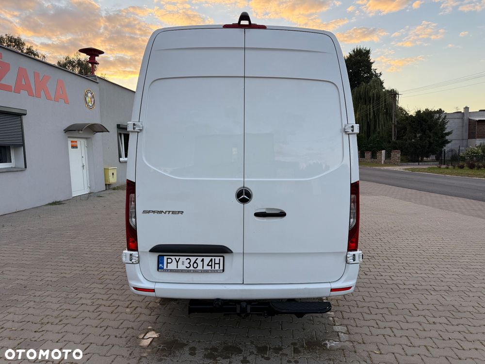 Mercedes-Benz Sprinter - 6