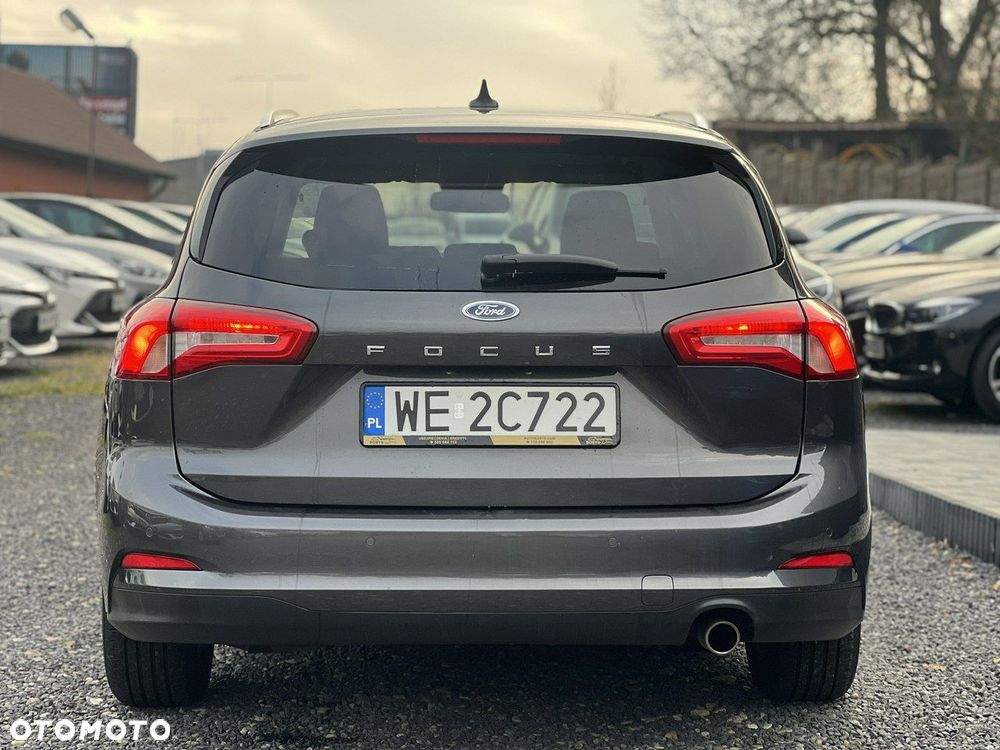 Ford Focus 1.0 EcoBoost Trend - 9