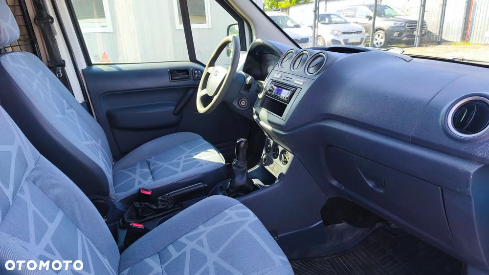 Ford Transit Connect - 22