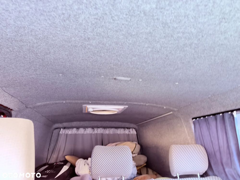 Volkswagen Transporter - 7
